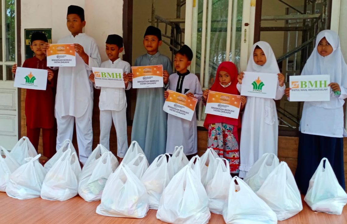 LAZNAS Hidayatullah Bersama PTPN IV Bantu Santri Yatim Piatu Dhuafa Penghafal Quran