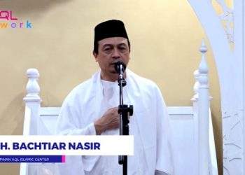 Usai Khatam Qur’an, Ustadz Bachtiar Nasir Ajak Umat Munajat dari Tanah Suci