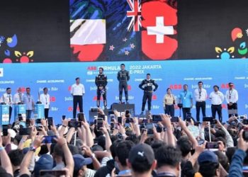 Jamaah Haji Asal Indonesia Jadi yang Pertama Tiba di Madinah