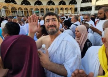 Lewati 11 Negara dalam 11 Bulan, Pria Muslim ini ke Mekkah dengan Berjalan Kaki