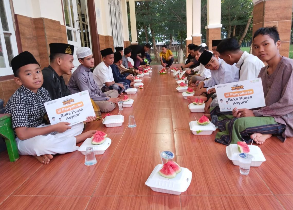 Muharram Bangkit, Donatur BMH Sediakan Buka Puasa ‘Asyura Santri Tahfiz Baitul Qur’an di Medan