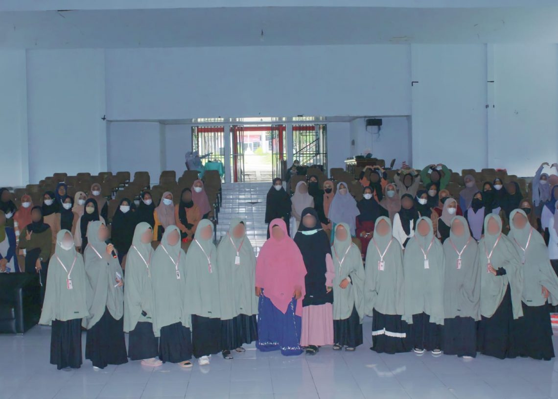 Gelar Seminar Muslimah, FSA UNIMA Hadirkan Dokter dan Juri Hafidz Cilik Indonesia