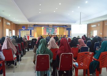 Seminar Muslimah FMDKI Bulukumba Hadirkan Wakil Rektor II Universitas Muhammadiyah, Ini Pesannya!