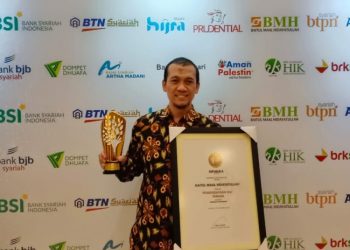 Relawan Laznas Dewan Da’wah Bantu Rawat Bayi yang Baru Lahir di Pengungsian Gempa Cianjur