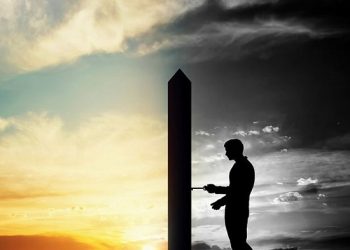 Membakar Kitab Suci: Kebebasan atau Pelecehan?