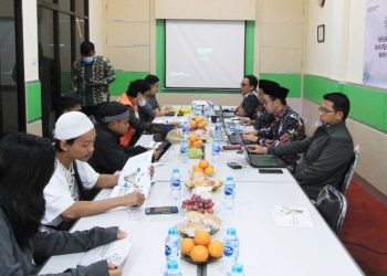 Tingkatkan Literasi Zakat Laznas BMH Gelar FGD Kehumasan dengan Media di Balikpapan