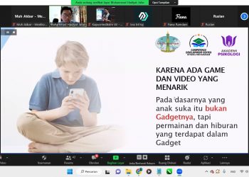 Webinar Multimedia Wahdah Islamiyah: Begini Cara Mengatasi Kecanduan Gadget Pada Anak