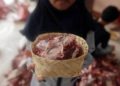 Materi Khutbah Jumat: Meraih Kemuliaan dengan Syukur dan Murah Tangan