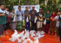 Darul Aman Gombara Salurkan Daging Kurban di Pelosok NTT