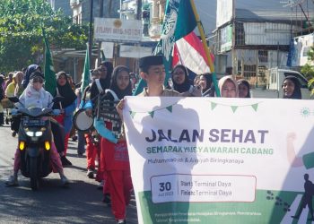 Dihadiri PW Muhammadiyah Sulsel, Gerak Jalan Sehat Biringkanaya Ramai