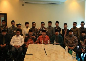 Wujudkan Persatuan dan Pencerahan Umat, Dewan Syariah Wahdah Islamiyah Berkunjung ke MUI Pusat