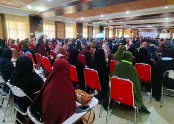 Bagikan Tips Sukses Menjadi Perempuan Inspirasi, Talkshow Nasional FMDKI Dihadiri Ribuan Peserta