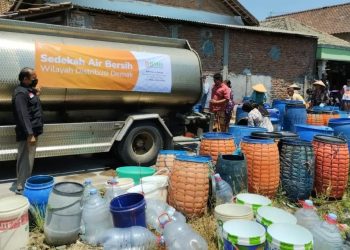 Laznas BMH Salurkan Air Bersih untuk Warga Terdampak Kekeringan di Jawa Tengah