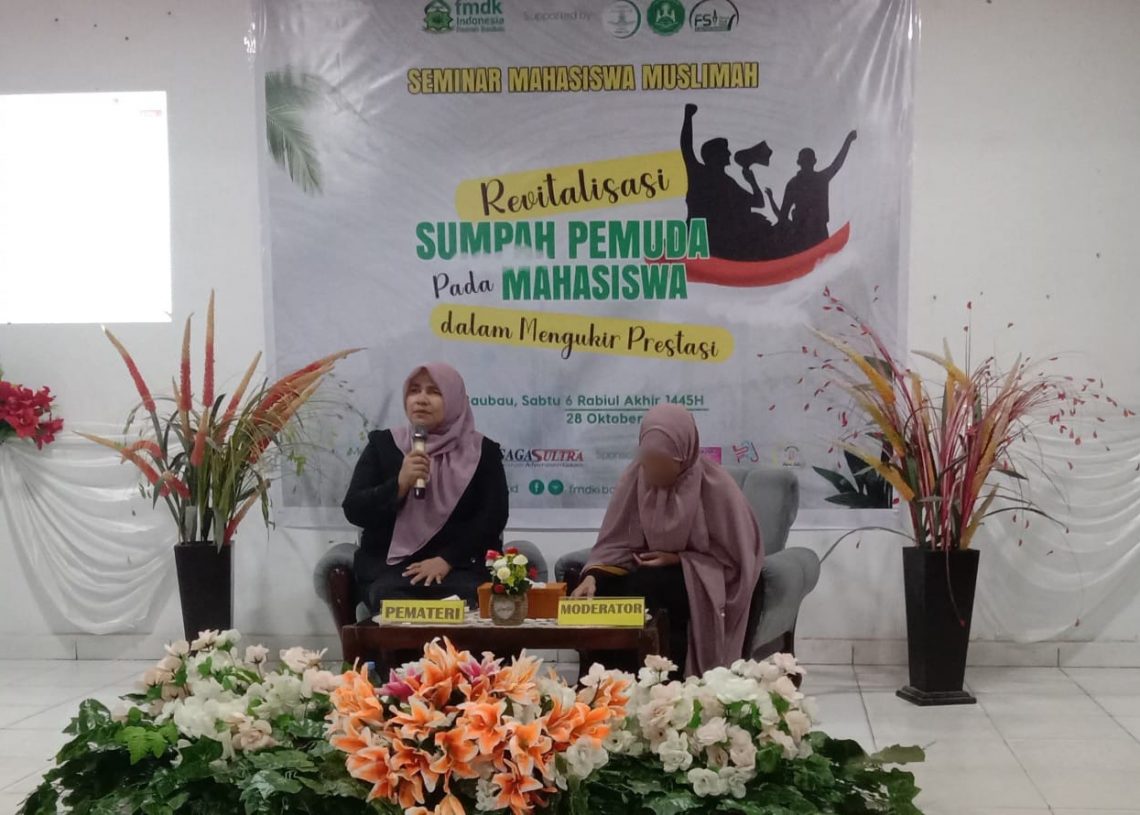 Hadiri Seminar FMDKI Baubau, Sekretaris Pemberdayaan Perempuan dan Perlindungan Anak Kota Baubau: Muslimah Harus Punya Identitas