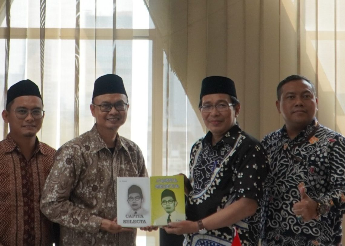 Sinergi dan Kolaborasi Pengelolaan Zakat dan Wakaf: Kemenag Apresiasi Program Laznas Dewan Dakwah Islamiyah Indonesia