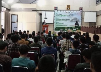 Ratusan Peserta Hadiri Seminar Pemuda Peradaban LDK Ulul Albaab UHO