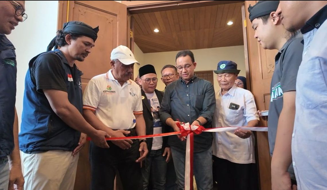 Anies Resmikan Posko Pejuang AMIN Yogyakarta di Lokasi Bersejarah