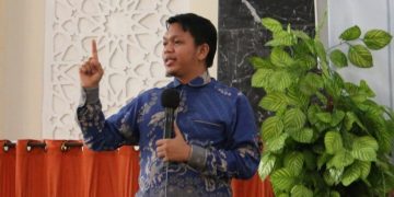Ketua Umum LIDMI Ajak Mahasiswa STIBA Makassar Berkontribusi dalam Politik di Indonesia