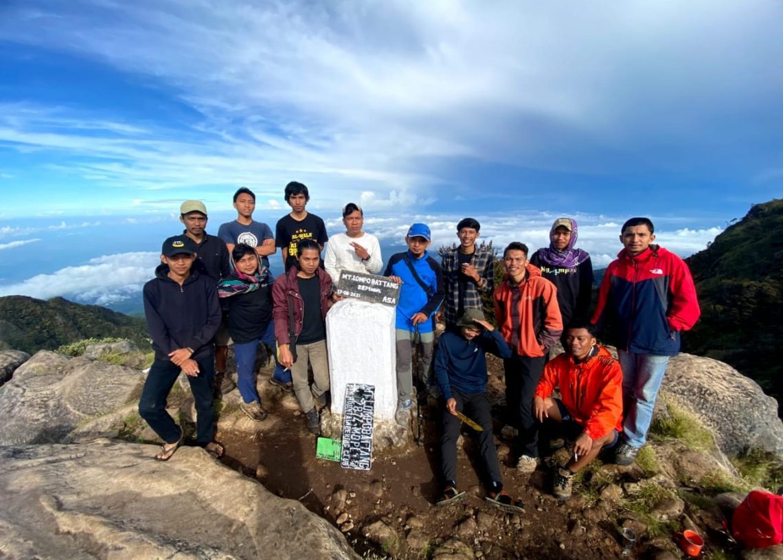 Menyelami Ketinggian Batin, Komunitas Ikhwah Pencinta Alam (KIPA) Ajak Pendaki Merenungi Keagungan Alam