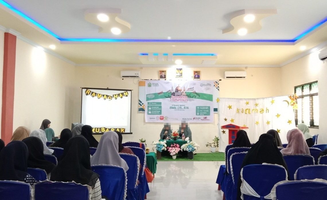 Kajian Ramadhan Ilmiah Muslimah Ramadan FMDKI Pinrang, Dosen STKIP DDI: Langkah Awal Perdalam Ilmu Agama