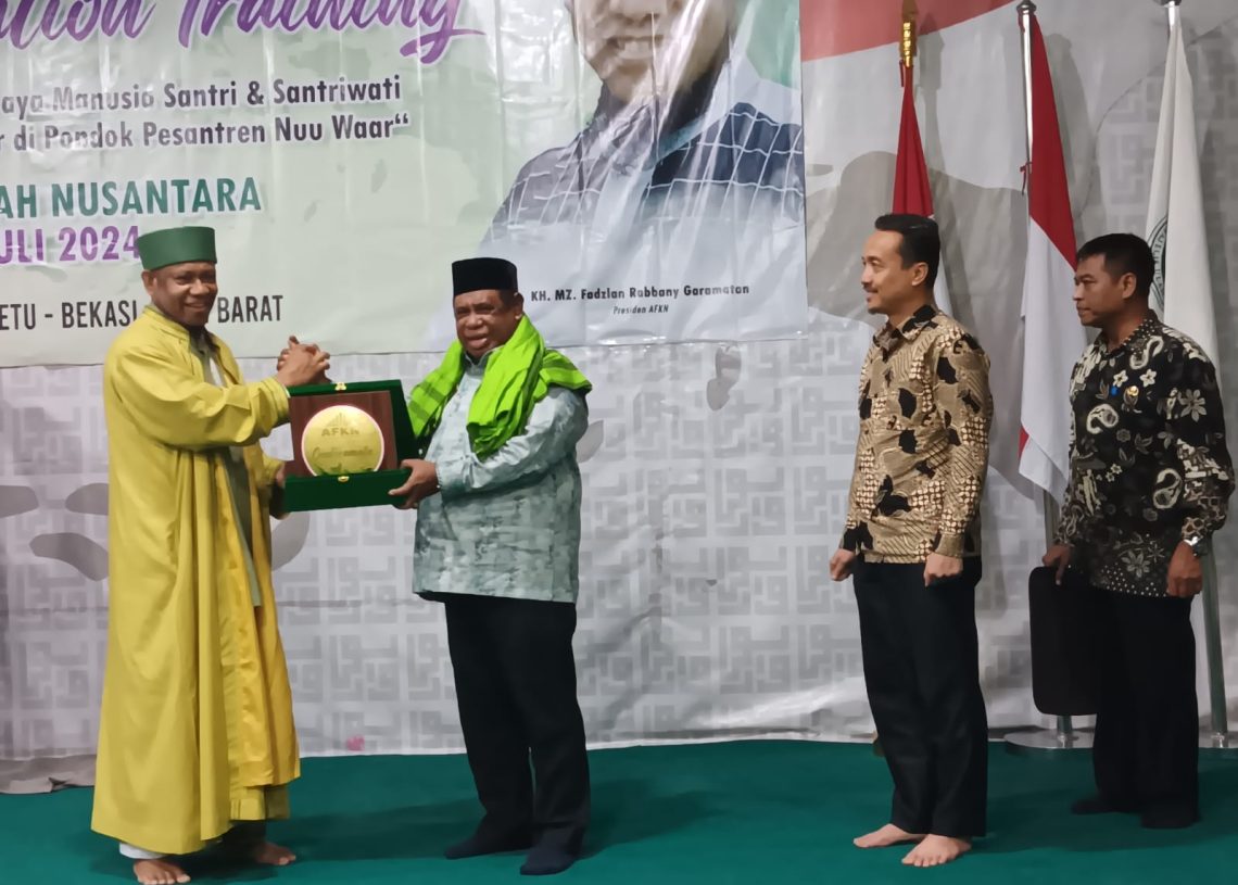 Pejabat Gubernur Papua Barat Buka Study Motivation Training Ponpes Nuu Waar AFKN