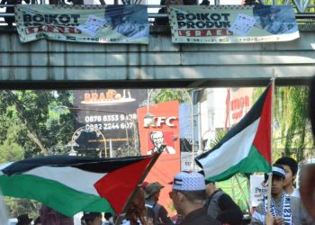 Ribuan Warga Bandung Bersama Tokoh dan Ulama Turun ke Jalan Gelar Aksi Dukung Palestina dan Boikot Teroris Israel