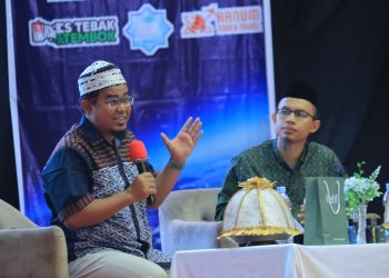 Seminar Al-Qur’an Internasional: Ustadz Budi Ashari Ungkap Tips Jitu Menghafal Al-Qur’an Sambil Kuliah