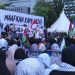 Ribuan Rakyat Indonesia Rayakan Gencatan Senjata di Gaza di Depan Kedubes AS Jakarta