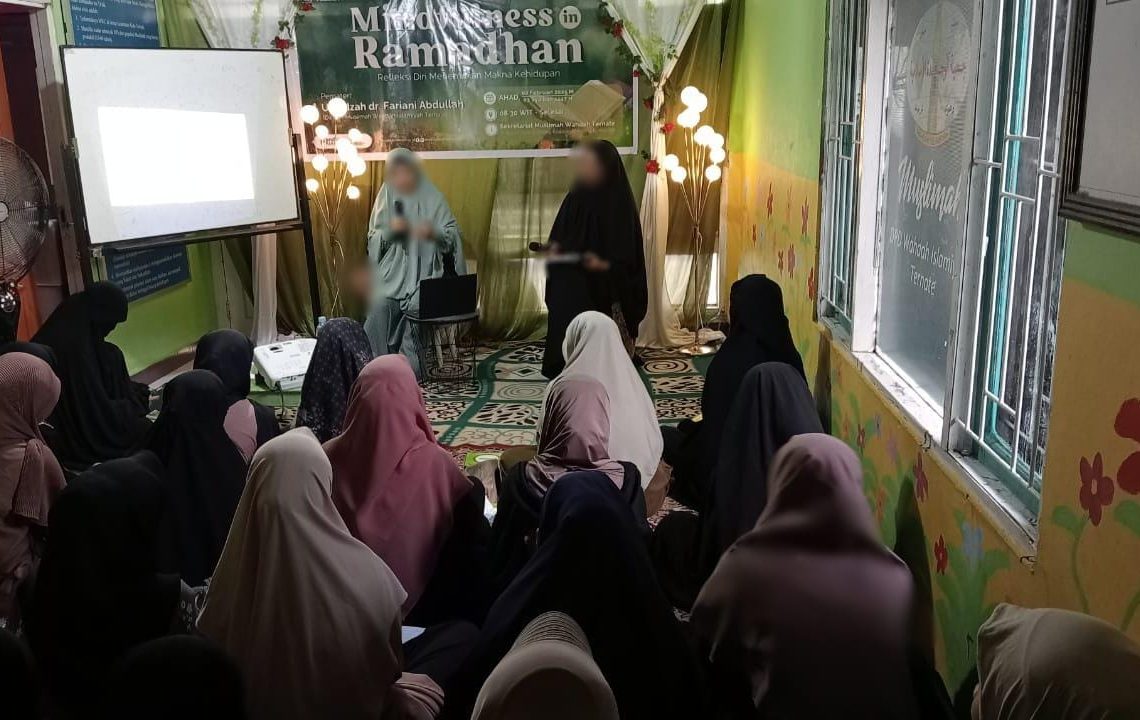 Mindfulness dalam Ibadah, FMDKI Gelar Kajian Ramadhan Ilmiah Muslimah Pertama di Ternate