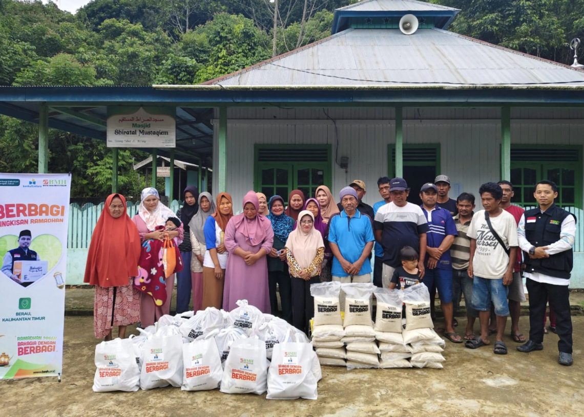 Laznas BMH dan Bank Kaltimtara Bawa Senyum di Bulan Ramadan untuk Lansia dan Tunanetra di Berau