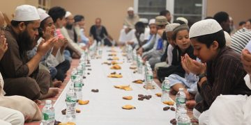 Hindari Bau Mulut Saat Puasa, Ini Kiat-Kiatnya!