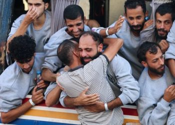 Bebasnya 1.968 Warga Palestina Disambut Isak Haru