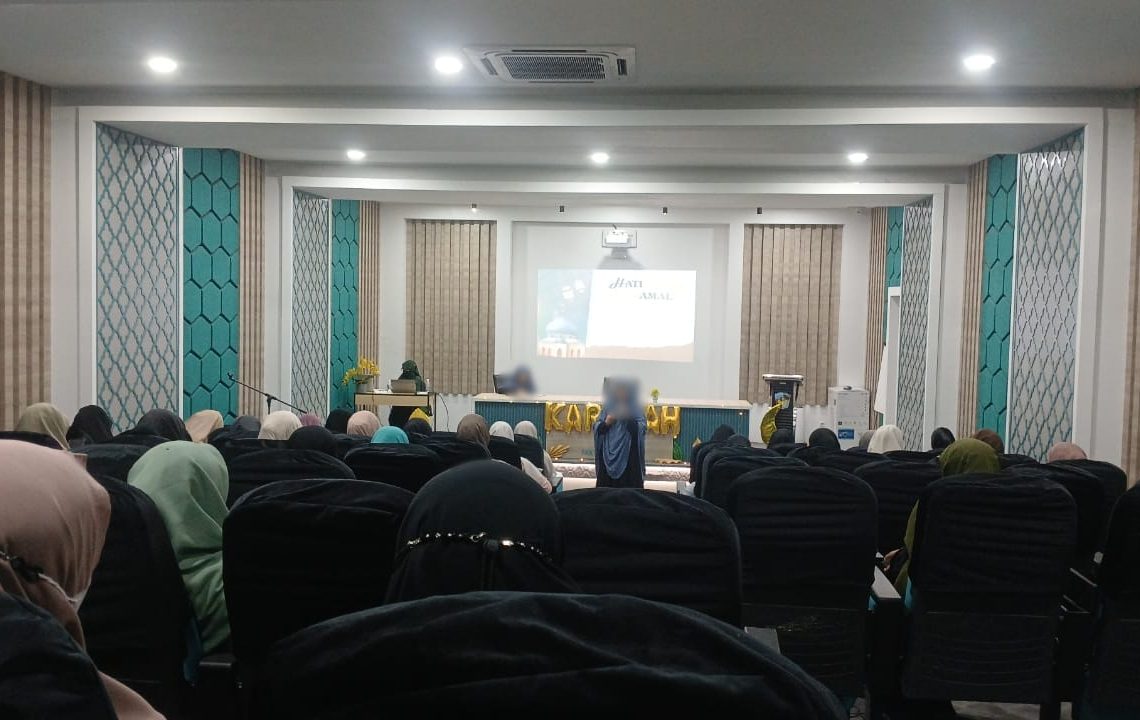 KARIMAH Sahabat Muslimah UMI dan FMDKI Makassar Dorong Optimalisasi Ramadhan Lewat Tema “Unlock Taqwa Level Maksimal”