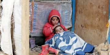 Di Balik Tenda Gaza, Anak-Anak Berperang Melawan Kudis, Demam dan Kelaparan