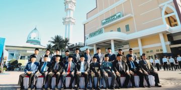 Lautan Ulama Meriahkan Saresehan 100 Tahun Gontor: Keberadaan Pesantren Karunia Besar Bagi Bangsa Indonesia