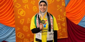 Lawan Genosida dengan Prestasi: Siswi Gaza Raih Medali Emas Olimpiade Matematika Brasil