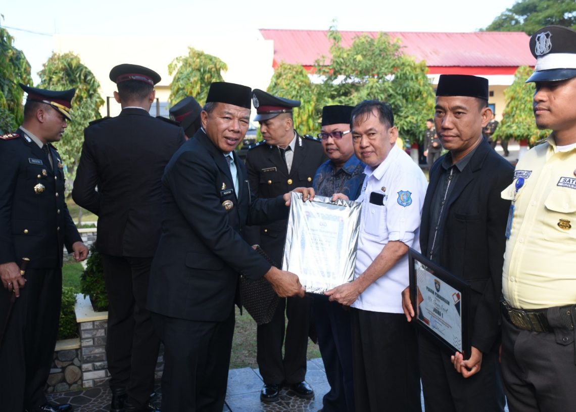 Raih Penghargaan Sinergitas Kamtibmas, Dai Wahdah Islamiyah Soroti Pentingnya Kolaborasi Hukum dan Dakwah di Bulukumba