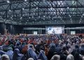 Salam Indonesia Muslimah Wahdah di Makassar Dihadiri 10 Ribu Peserta, Gaungkan Keluarga Harmoni Menuju Indonesia Berkah