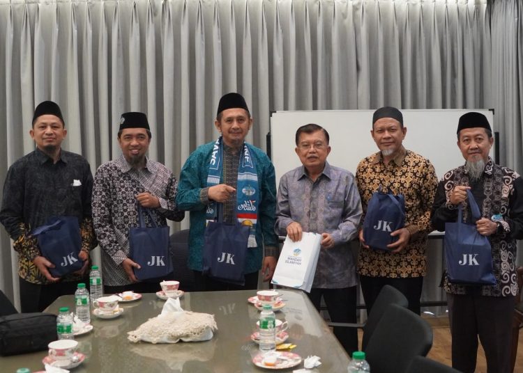 Jusuf Kalla Dorong Wahdah Islamiyah Perbanyak Muzakki dan Pengusaha Muslim