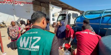 Jelang Muktamar V, Wahdah Islamiyah Lewat WIZ Pasok Air Bersih untuk Warga Terdampak Kemarau di Makassar