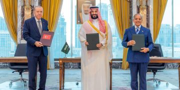 Perkuat Keamanan Kolektif: Turki, Saudi dan Pakistan Teken Pakta Pertahanan di Tengah Ketegangan Timteng