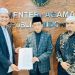 Diserahkan Langsung Menteri Agama RI, Ketua Yayasan Amal Jariyah Indonesia Terima SK Pendirian Sekolah Tinggi Ilmu Al-Qur’an (STIQ)