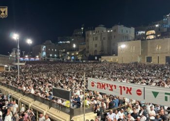Semakin Biadab! Ribuan Warga Zionis Israel Serbu Kompleks Masjidil Aqsa