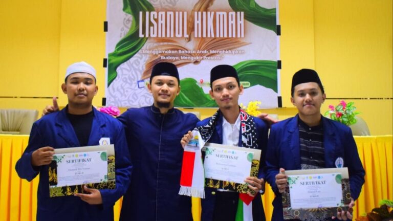 Tiga Delegasi PBA IAI STIBA Makassar Raih Juara dalam Lomba Bahasa Arab Lisanul Hikmah 2026